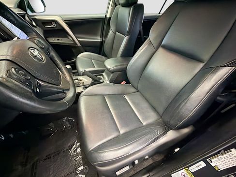 Used 2015 Toyota RAV4 Limited w/ Technology Package image 11