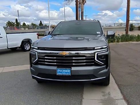 Used 2025 Chevrolet Tahoe LT image 3