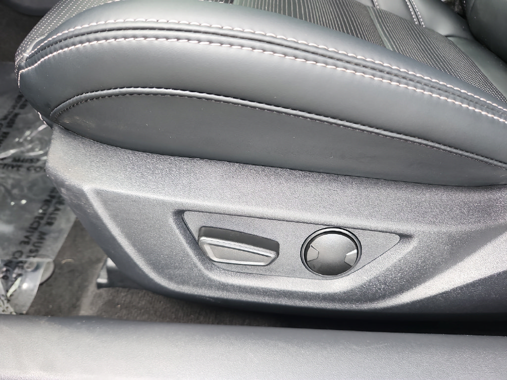 Used 2026 Ford Mustang GT Premium RWD image 23