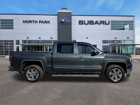Used 2018 GMC Sierra 1500 SLT image 2