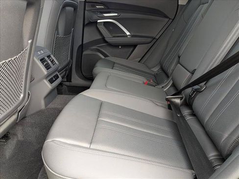 Used 2025 Audi Q5 Premium Plus w/ Premium Plus AWD/4WD image 15