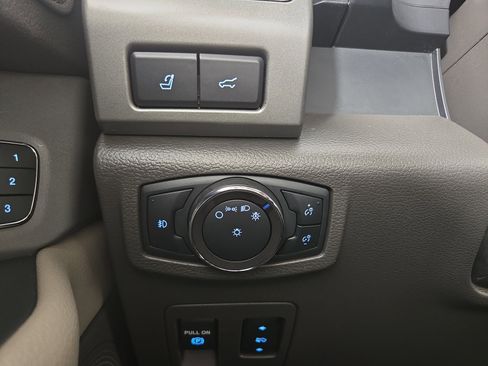 Used 2019 Ford Expedition Max XLT w/ Equipment Group 202A image 27