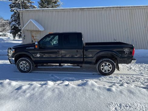 Used 2016 Ford F350 Lariat w/ Chrome Package image 10