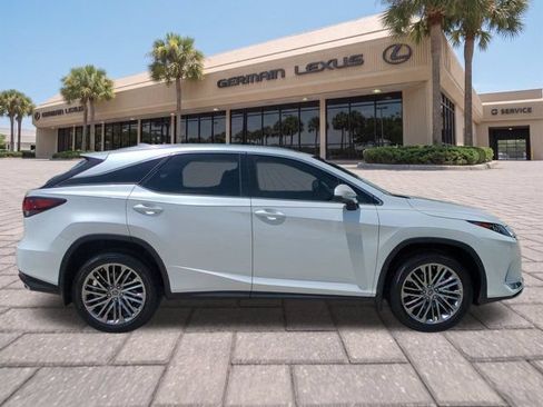 Certified 2022 Lexus RX 350 FWD w/ Luxury Package image 3