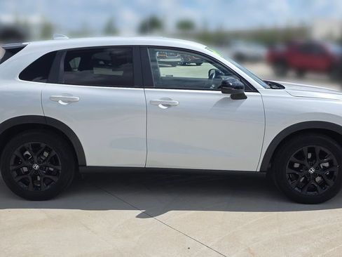 Certified 2024 Honda HR-V Sport image 6