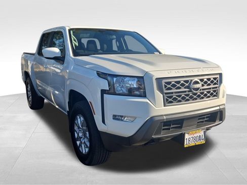 Used 2024 Nissan Frontier SV w/ SV Convenience Package AWD/4WD image 1