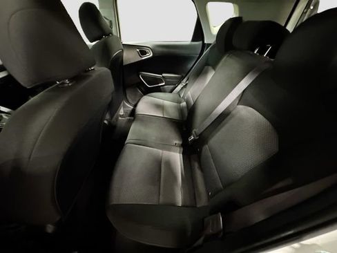 Used 2023 Kia Soul LX w/ LX Technology Package image 23