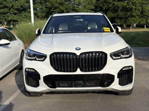 Used 2021 BMW X5 xDrive40i w/ M Sport Package AWD/4WD image 2