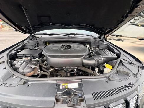 Used 2018 Jeep Grand Cherokee Altitude AWD/4WD image 28