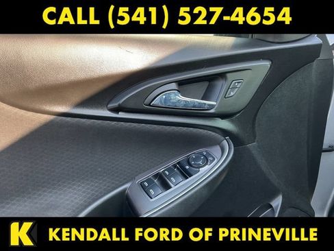Used 2023 Chevrolet Malibu LT FWD image 10