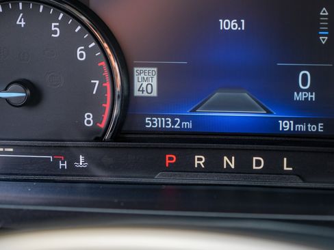 Used 2022 Ford Explorer Limited image 18