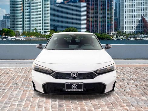 Used 2024 Honda Civic Sport image 2