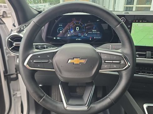 Certified 2025 Chevrolet Equinox LT w/ Convenience Package II FWD image 26