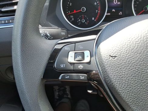 Used 2021 Volkswagen Tiguan S FWD image 27