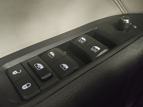 Used 2022 Jeep Compass Limited AWD/4WD image 27