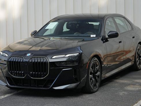 Used 2026 BMW 740i RWD image 63
