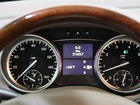 Used 2012 Mercedes-Benz GL 450 4MATIC w/ Premium 2 Pkg image 58