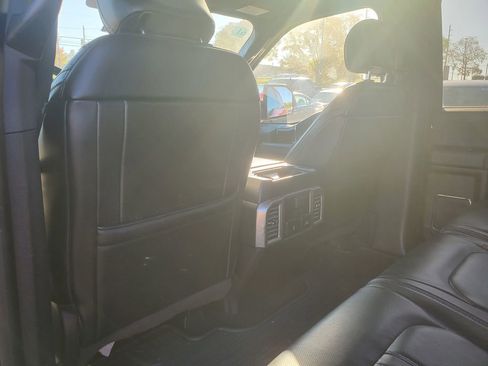 Used 2017 Ford F150 Platinum w/ Equipment Group 701A Luxury image 10