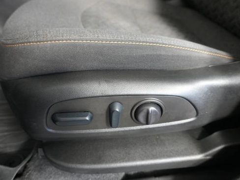 Used 2022 Chevrolet Equinox LT FWD image 23