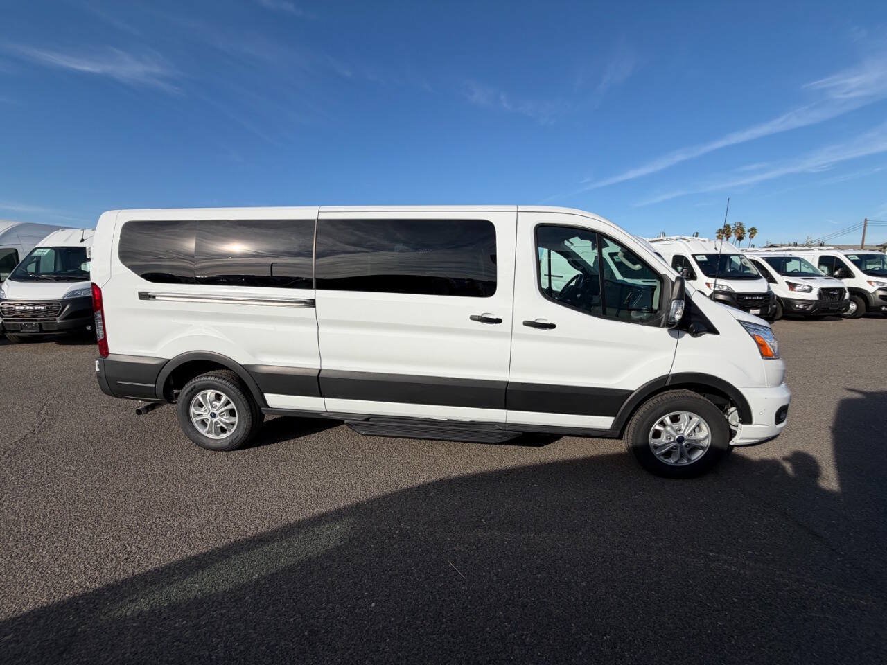 Used 2022 Ford Transit 350 XLT RWD image 5