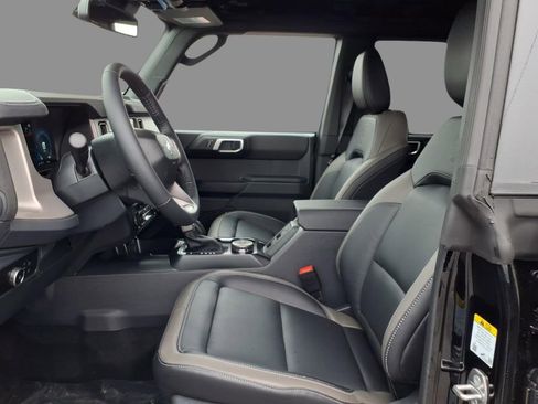 New 2026 Ford Bronco Outer Banks image 18