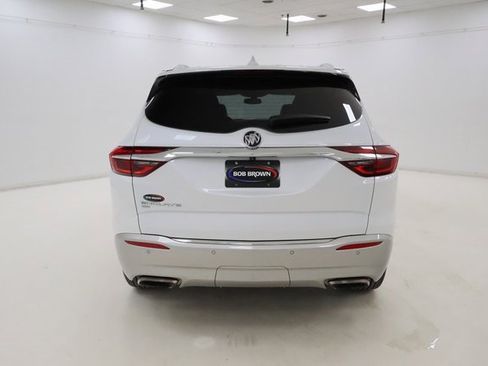 Used 2021 Buick Enclave Essence w/ Sound and Sites Package image 4