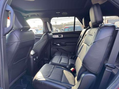 Used 2023 Ford Explorer ST w/ Equipment Group 401A image 11