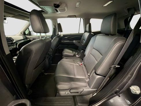 Used 2021 Honda Pilot Touring image 22