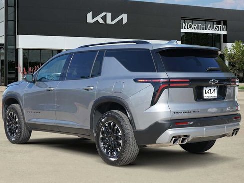 Used 2025 Chevrolet Traverse Z71 AWD/4WD image 4