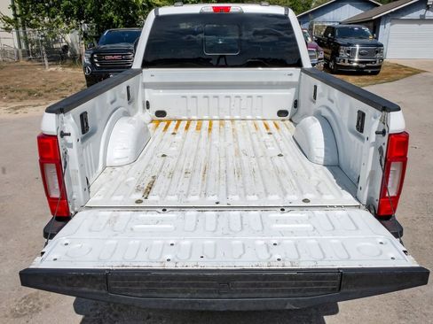 Used 2022 Ford F250 Platinum w/ FX4 Off-Road Package image 59