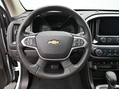 Used 2022 Chevrolet Colorado LT w/ LT Convenience Package image 17