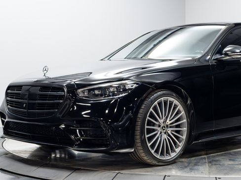 Used 2023 Mercedes-Benz S 580 4MATIC Sedan image 4