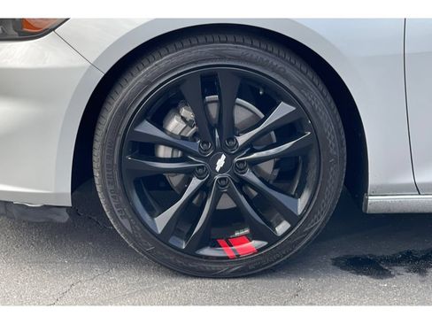 Used 2018 Chevrolet Malibu LT w/ Redline Edition FWD image 10