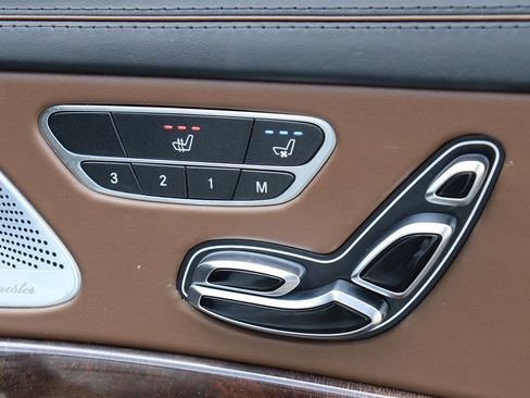 Used 2018 Mercedes-Benz S 560 4MATIC Sedan image 44