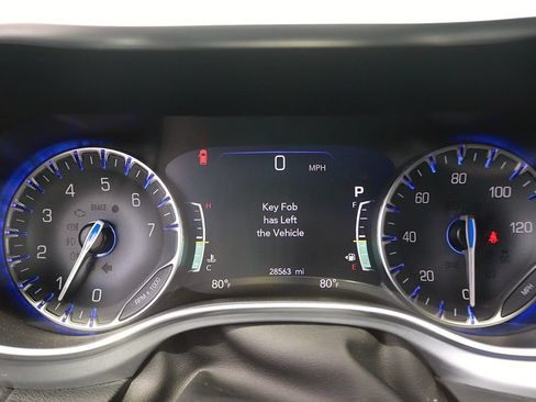 Used 2025 Chrysler Pacifica Limited FWD image 20