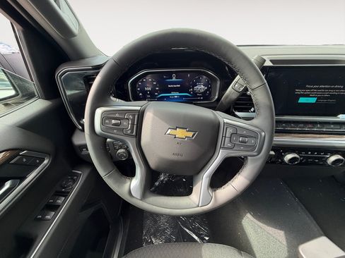 New 2026 Chevrolet Silverado 1500 LT w/ Convenience Package II AWD/4WD image 12