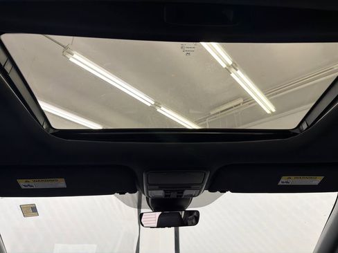 Used 2025 Honda Odyssey Sport-L image 24