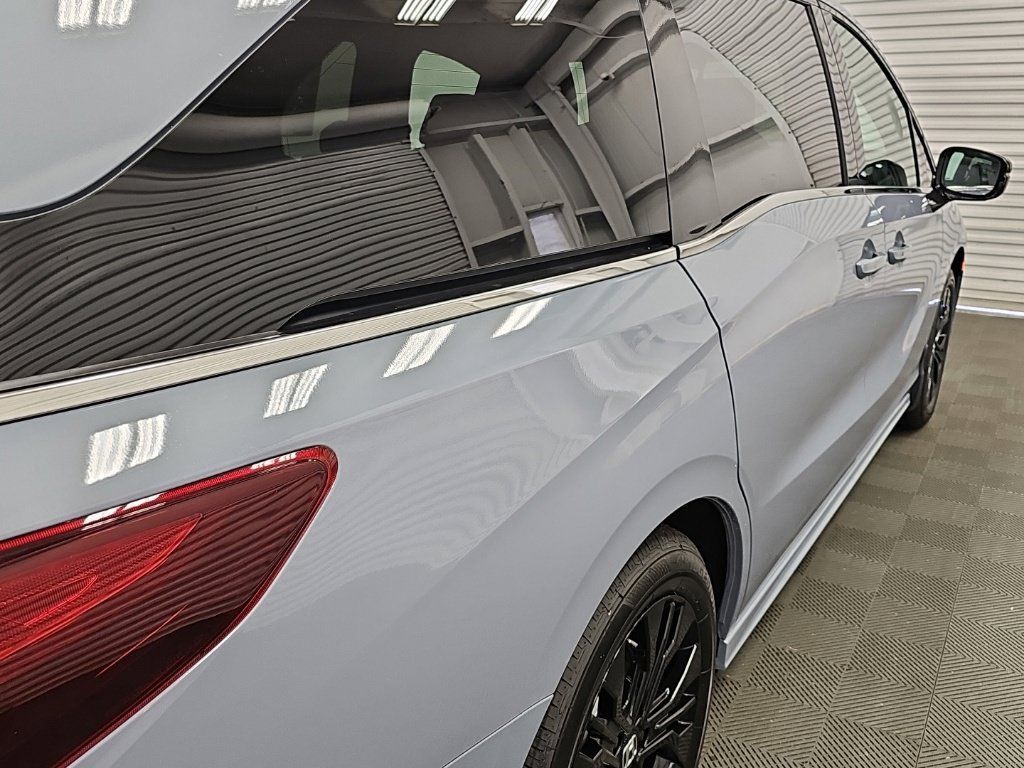 New 2027 Honda Odyssey Sport-L image 9