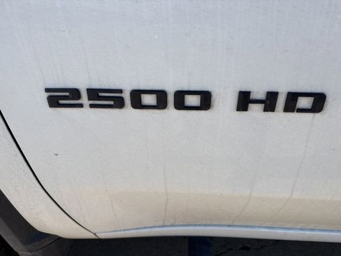 Used 2022 Chevrolet Silverado 2500 LT w/ Z71 Sport Edition image 12