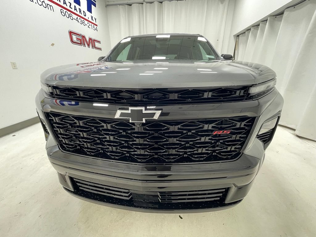 New 2026 Chevrolet Traverse RS w/ LPO, Floor Liner Package AWD/4WD image 2