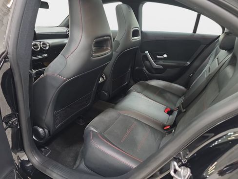 Used 2022 Mercedes-Benz CLA 250 4MATIC image 12