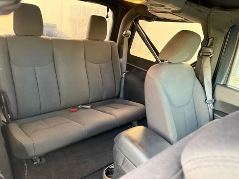 Used 2017 Jeep Wrangler Sport image 19