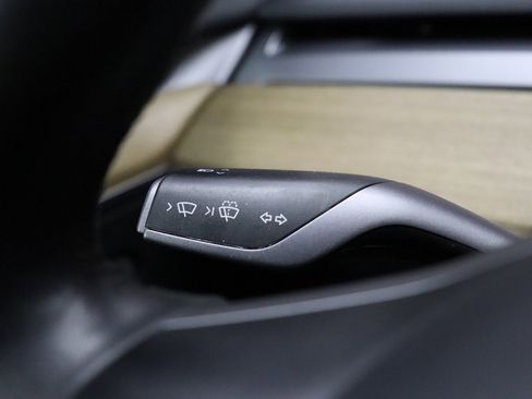 Used 2023 Tesla Model 3 Standard Range image 46