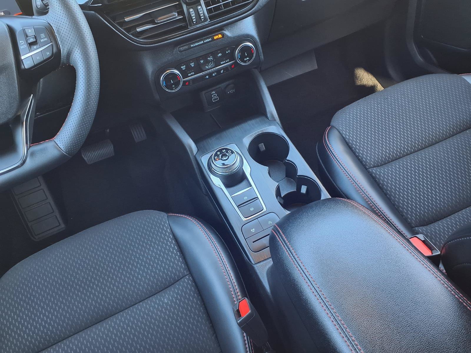 Used 2025 Ford Escape ST-Line Select AWD/4WD image 10