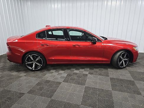 Used 2023 Volvo S60 B5 Ultimate image 2