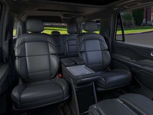 New 2026 Lincoln Navigator L Reserve w/ Jet Appearance Package image 11