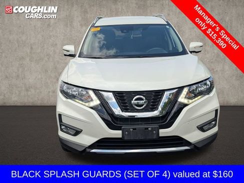 Used 2017 Nissan Rogue SL AWD/4WD image 2