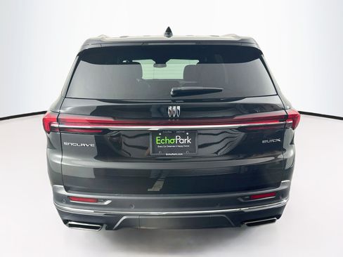Used 2025 Buick Enclave Preferred FWD image 7