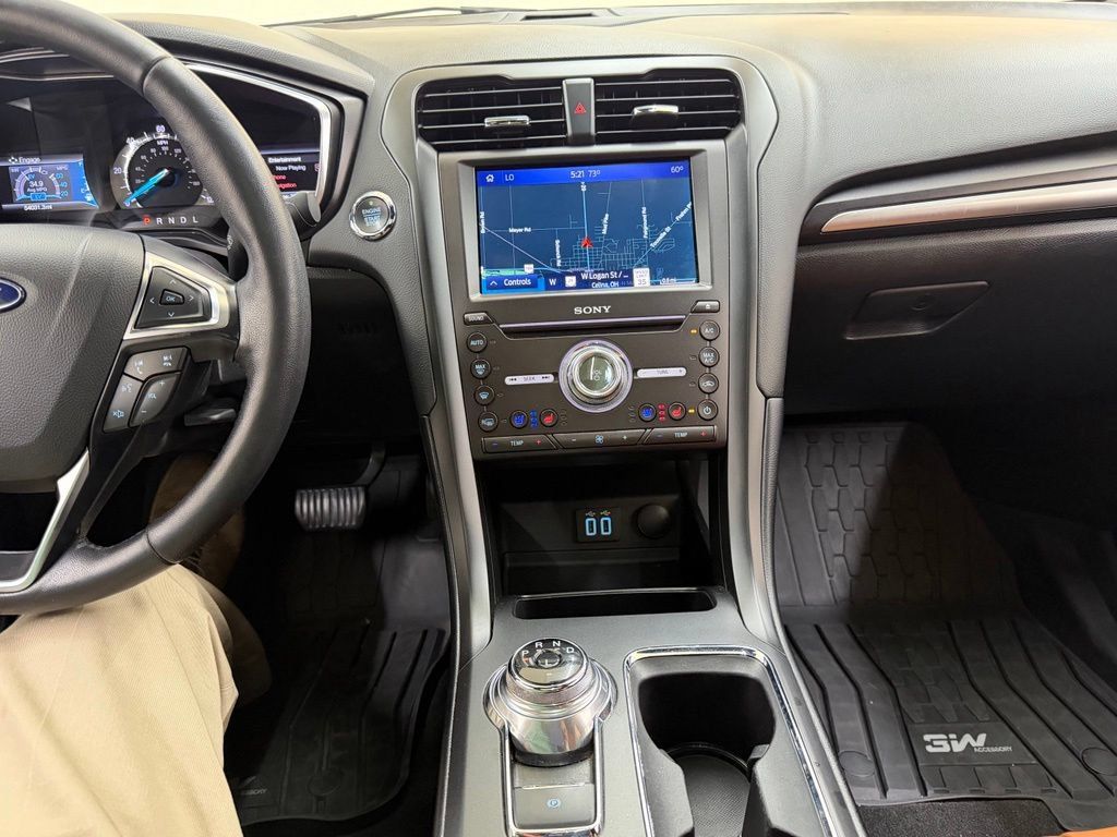 Used 2020 Ford Fusion Energi Titanium FWD image 23