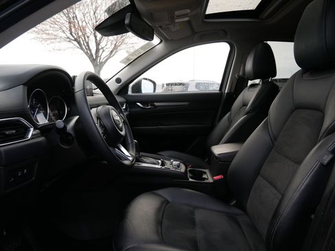 Used 2020 MAZDA CX-5 Touring image 9